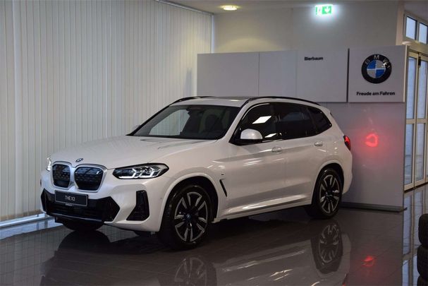 BMW iX3 M Sport 210 kW image number 2