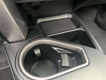 Car image 35