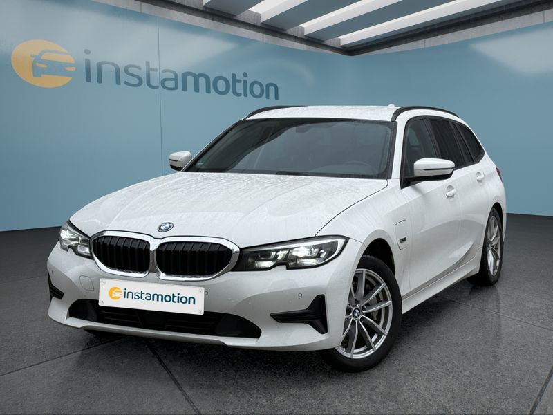 BMW 330e Touring