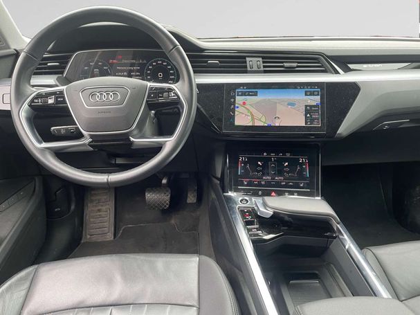 Audi e-tron 55 quattro S-line 300 kW image number 19