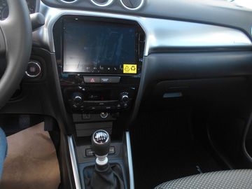 Car image 13