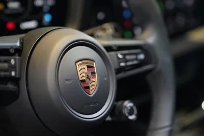 Car image 27