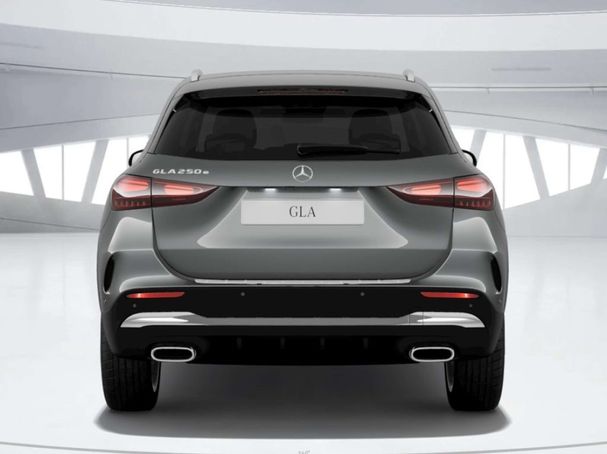 Mercedes-Benz GLA 250 e 160 kW image number 4