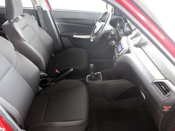 Car image 14