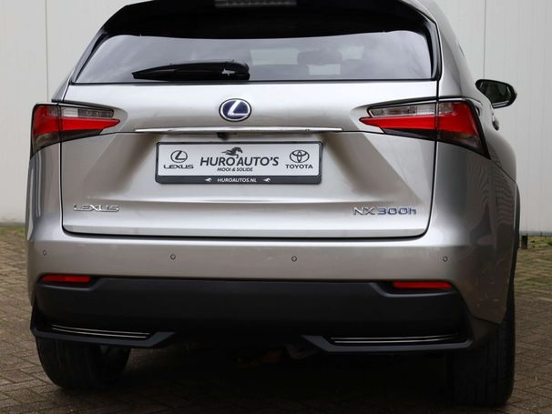 Lexus NX 300 h AWD 145 kW image number 38