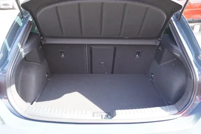 Car image 39
