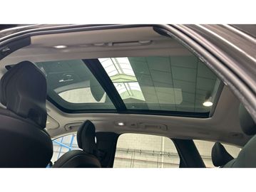 Car image 36