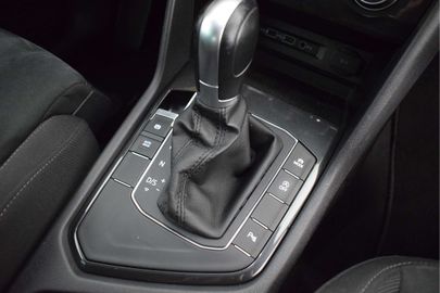 Car image 35