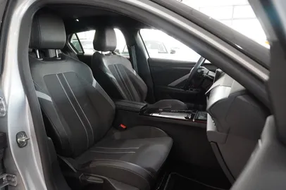 Car image 45