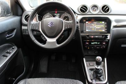 Car image 8