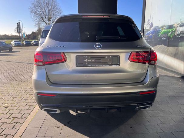 Mercedes-Benz GLC 300 e 4Matic 235 kW image number 2