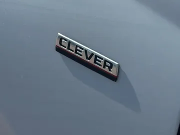 Car image 30