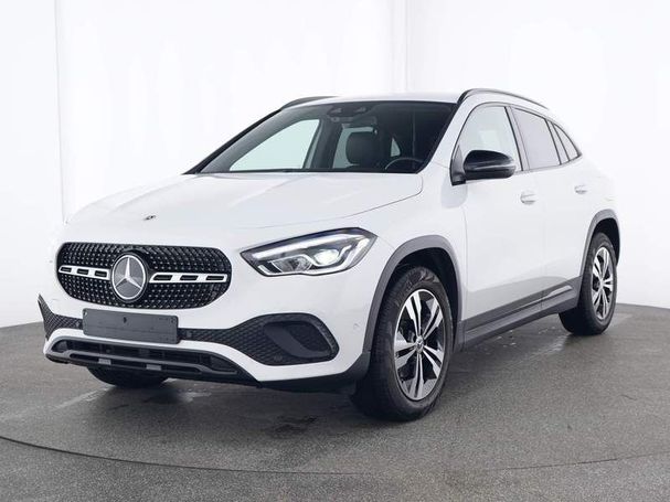 Mercedes-Benz GLA 180 100 kW image number 1