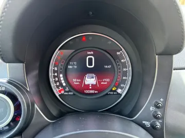 Car image 24