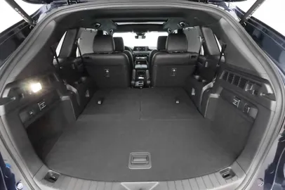 Car image 38