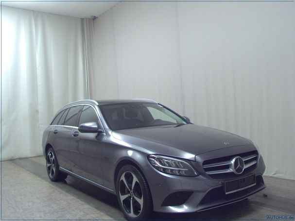 Mercedes-Benz C 300 de T Avantgarde 225 kW image number 2