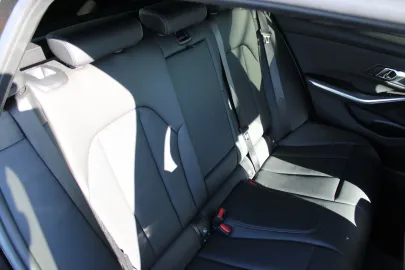 Car image 42