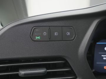 Car image 38