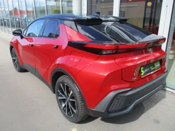 Car image 5