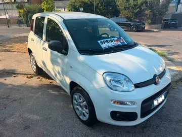 Car image 12