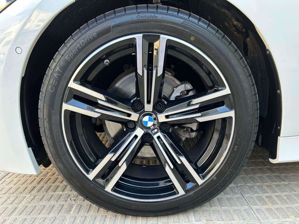 BMW 320d Touring M Sport 140 kW image number 32