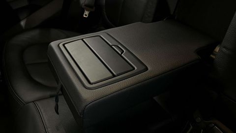 Car image 36