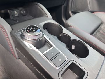 Car image 24