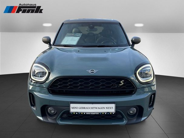 Mini Cooper SE Countryman ALL4 162 kW image number 3