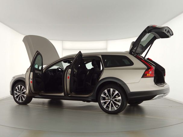 Volvo V90 Cross Country AWD B5 173 kW image number 11