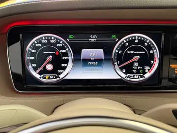 Car image 26