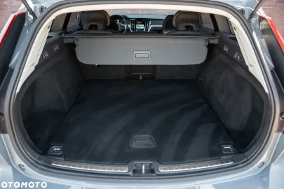 Car image 40