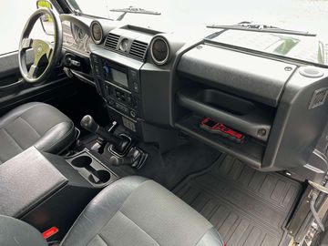 Car image 24