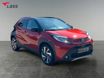 Car image 3