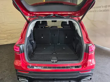 Car image 38