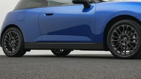 Car image 22