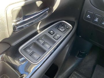 Car image 36