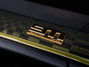 Car image 39