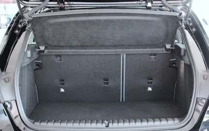 Car image 23