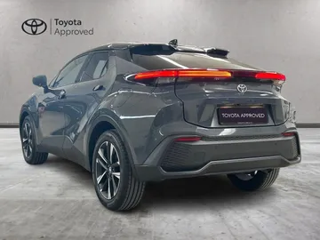 Car image 2