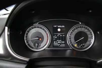Car image 34