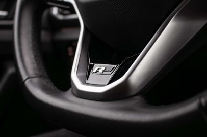 Car image 37