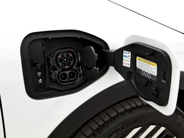 Car image 42