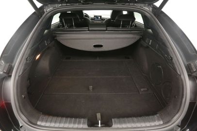 Car image 37