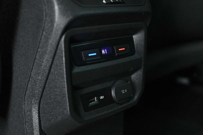 Car image 48