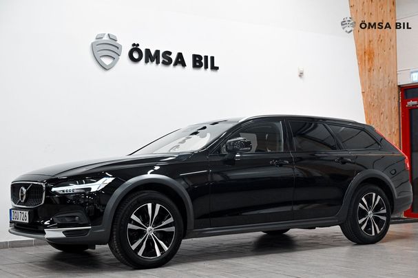 Volvo V90 Cross Country B4 AWD 146 kW image number 1