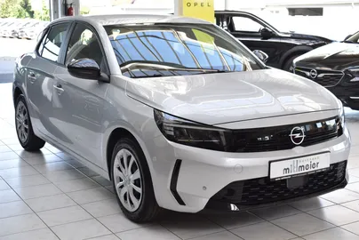 Car image 2