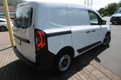 Car image 30