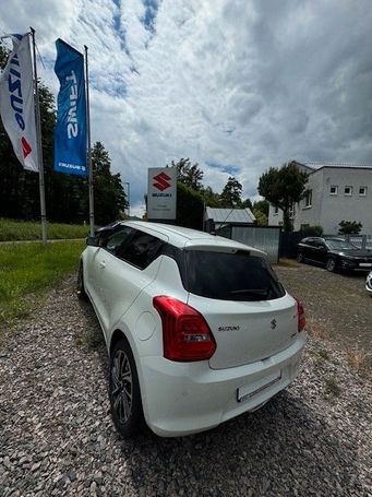 Suzuki Swift 1.2 Dualjet Hybrid Comfort 61 kW image number 2