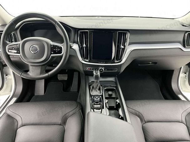 Volvo V60 Cross Country D4 AWD Geartronic Plus 140 kW image number 8