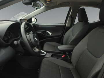 Car image 10